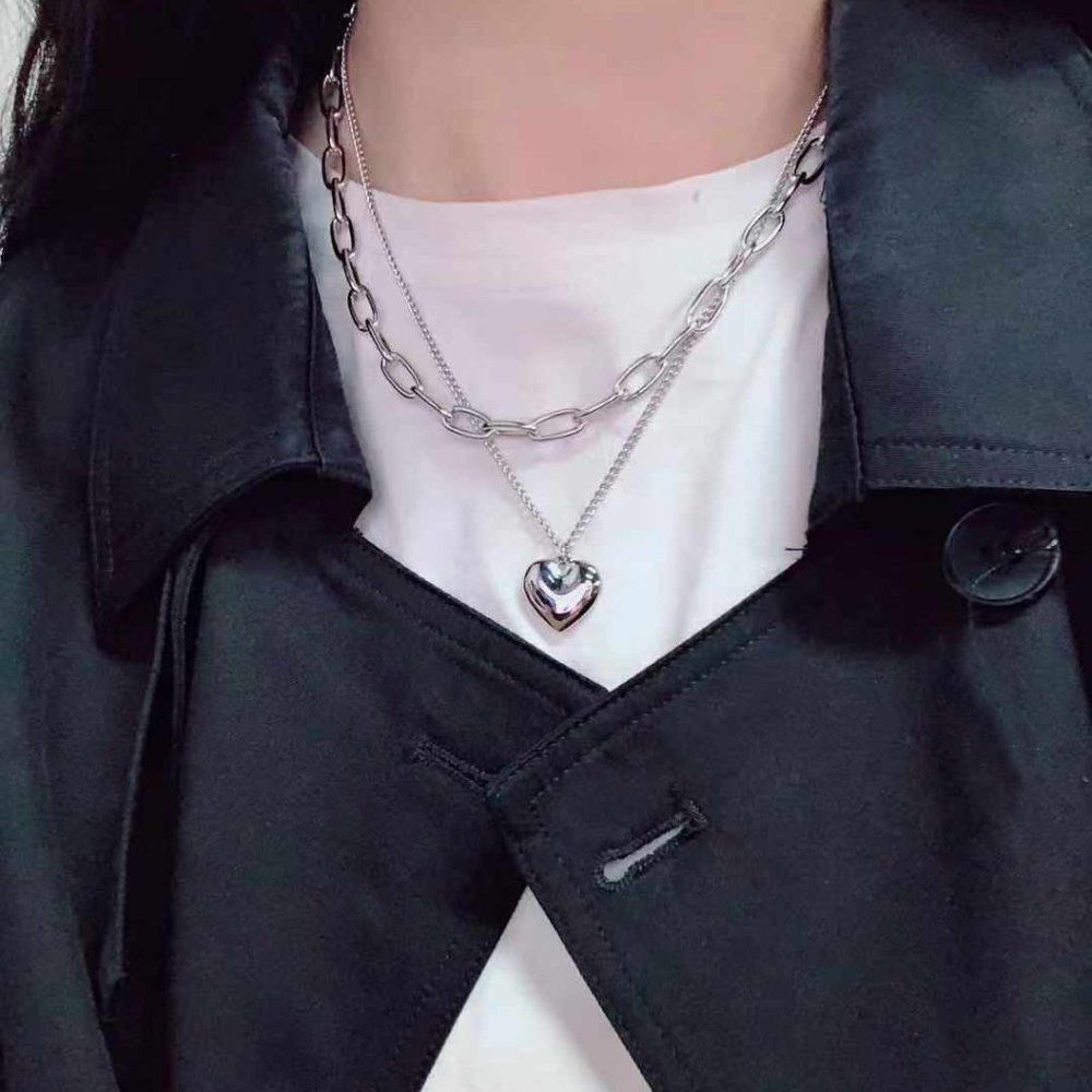 Heart Layered Chain Necklace - Picture 5 of 7